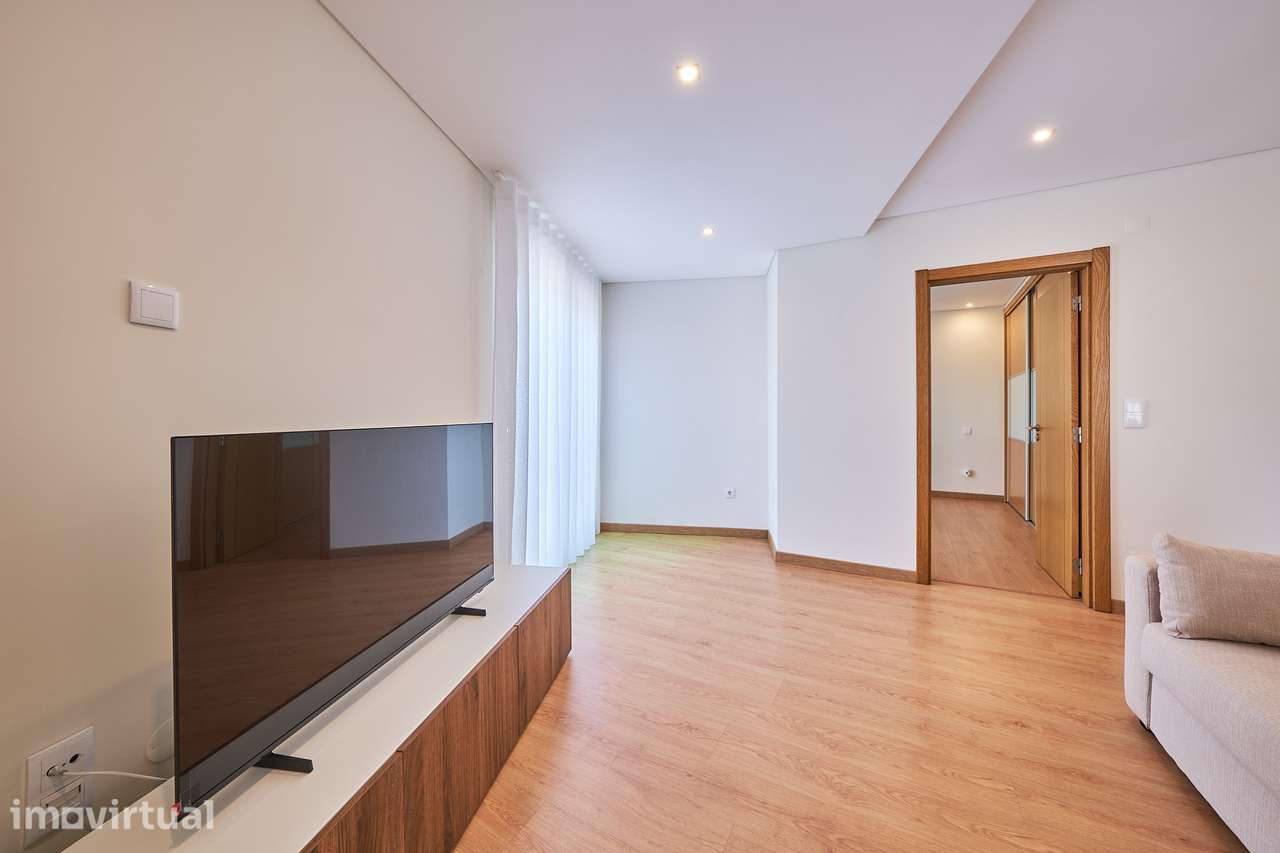 Apartamento T2 - Castelo - Sesimbra - Grande imagem: 2/24