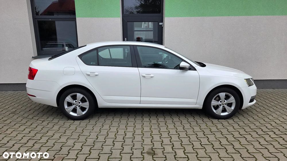 Skoda Octavia 1.0 TSI Active - 10