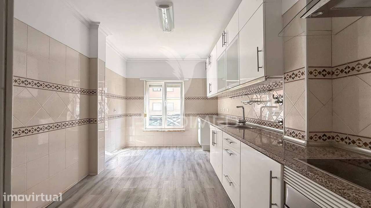 Apartamento T3 Quinta do Conde - Grande imagem: 4/26