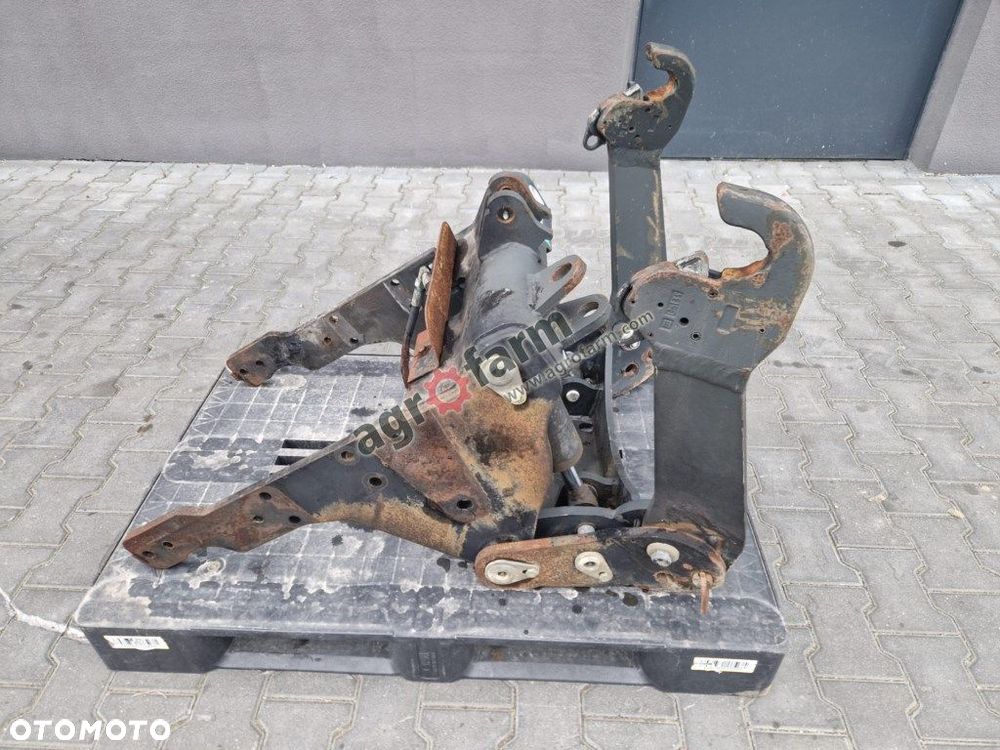 TUZ, przedni podnośnik, Renaulc Claas Celtis 446 - 3