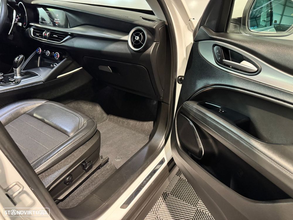 Alfa Romeo Stelvio 2.2 D Super AT8 - 40