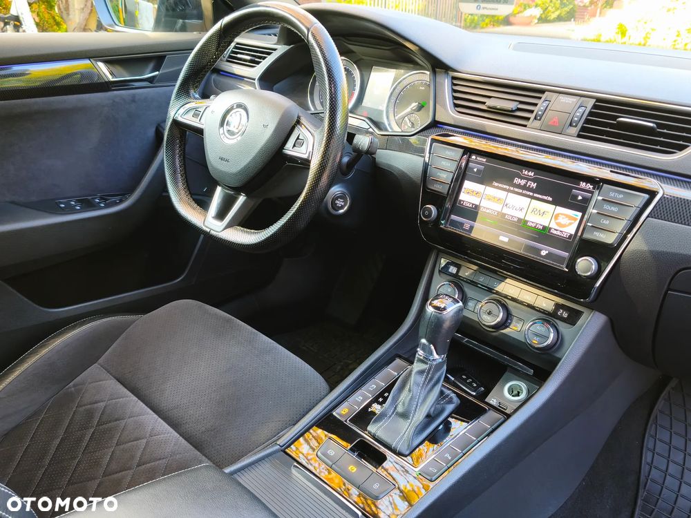 Skoda Superb 2.0 TDI 4x4 Sportline DSG - 24