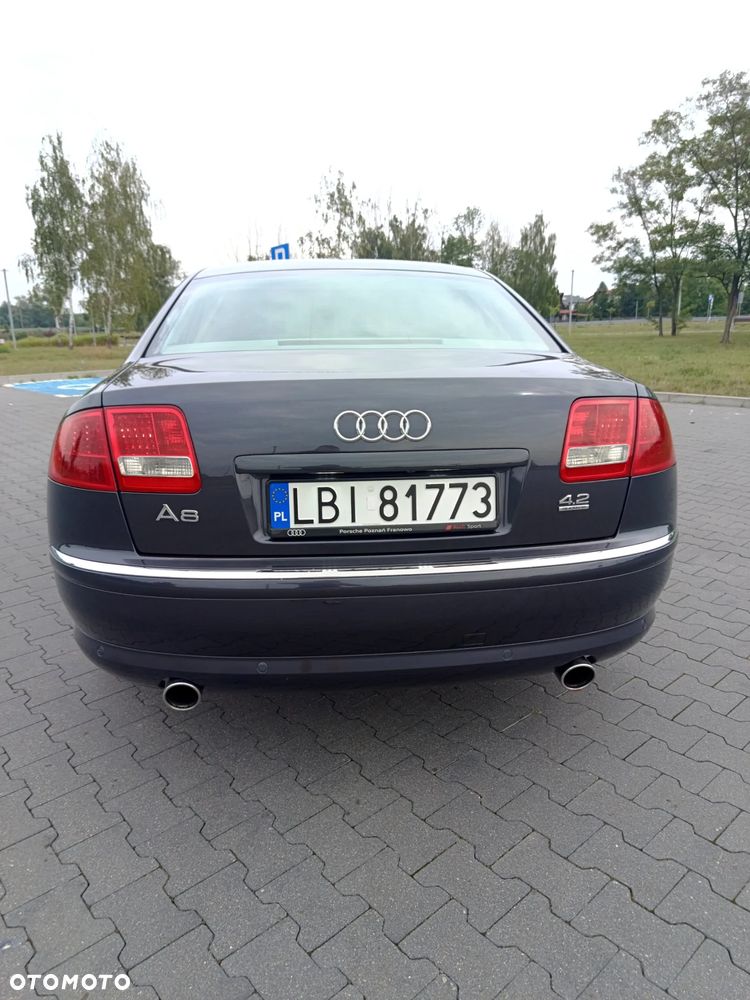 Audi A8 4.2 Quattro - 4