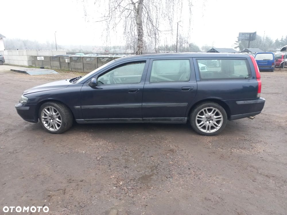 Volvo V70 2.4 Diesel 01r 416-26 wszystkie części maska zderzak lampa - 2