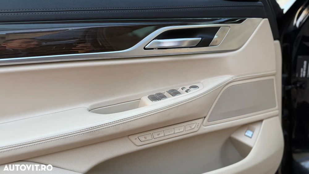 BMW Seria 7 740d xDrive - 25