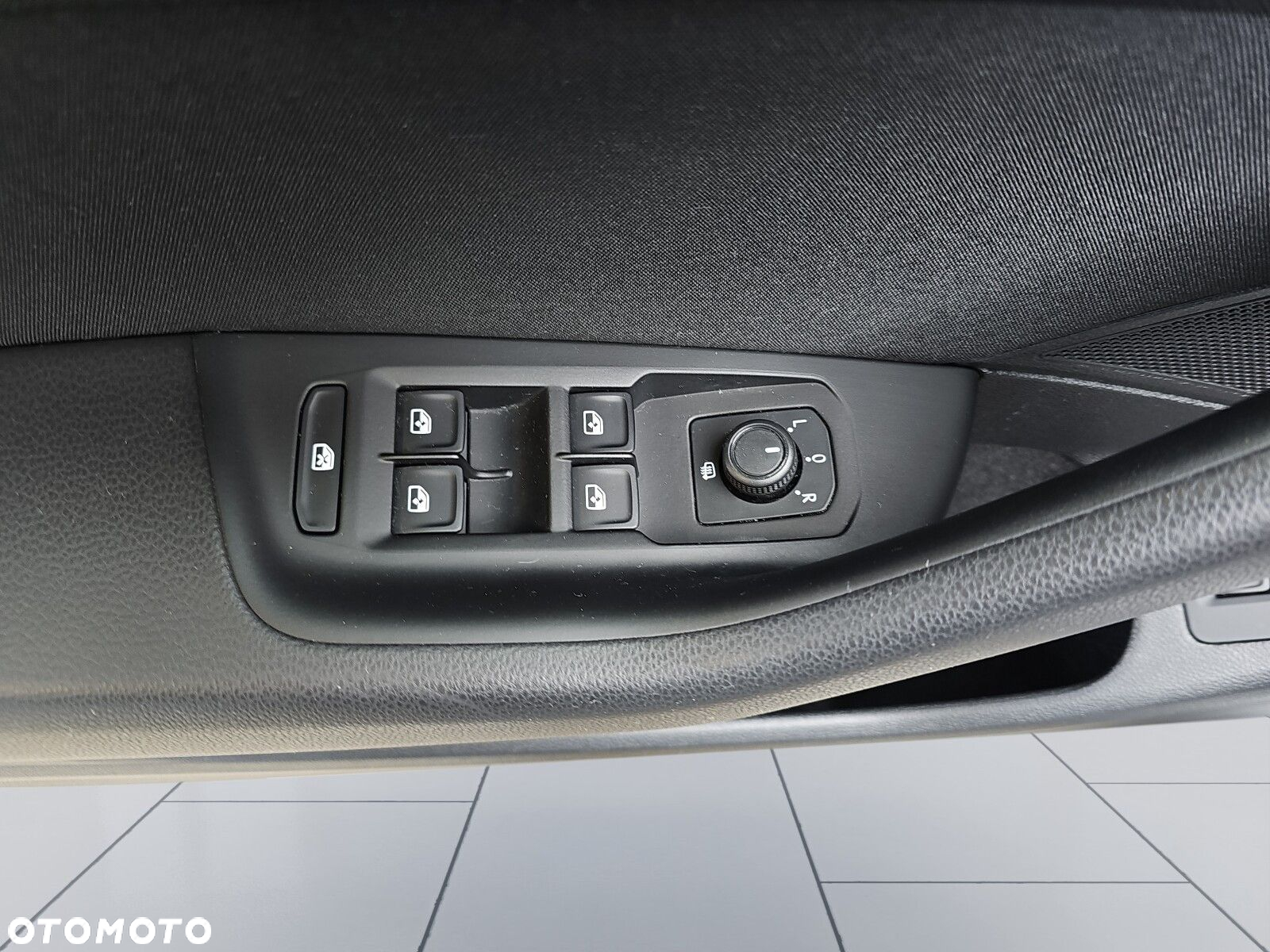 Volkswagen Passat 2.0 TDI EVO Business - 24
