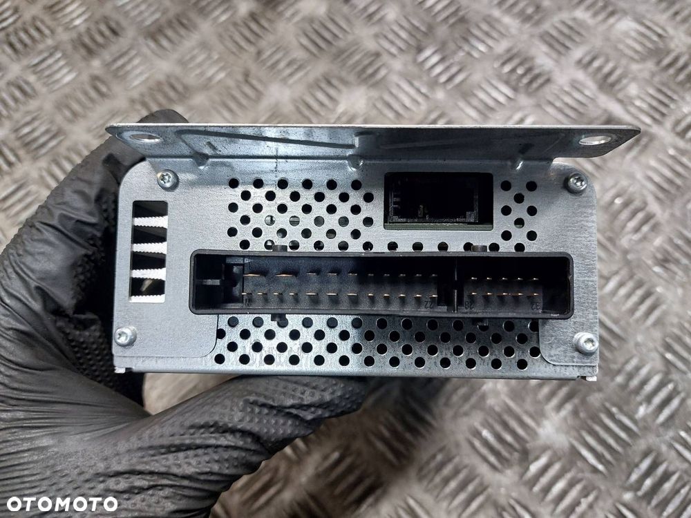 WZMACNIACZ AUDIO AUDI A6 C6 4F0910223B - 3