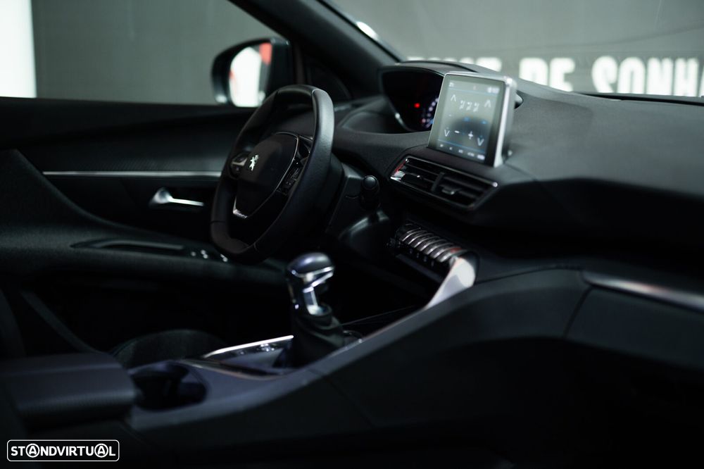 Peugeot 3008 1.2 PureTech Active Pack - 4