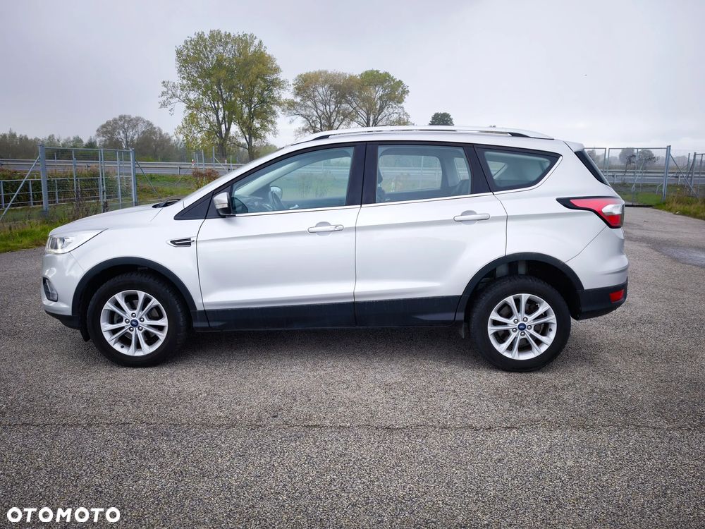 Ford Kuga 1.5 EcoBoost 2x4 Titanium - 2