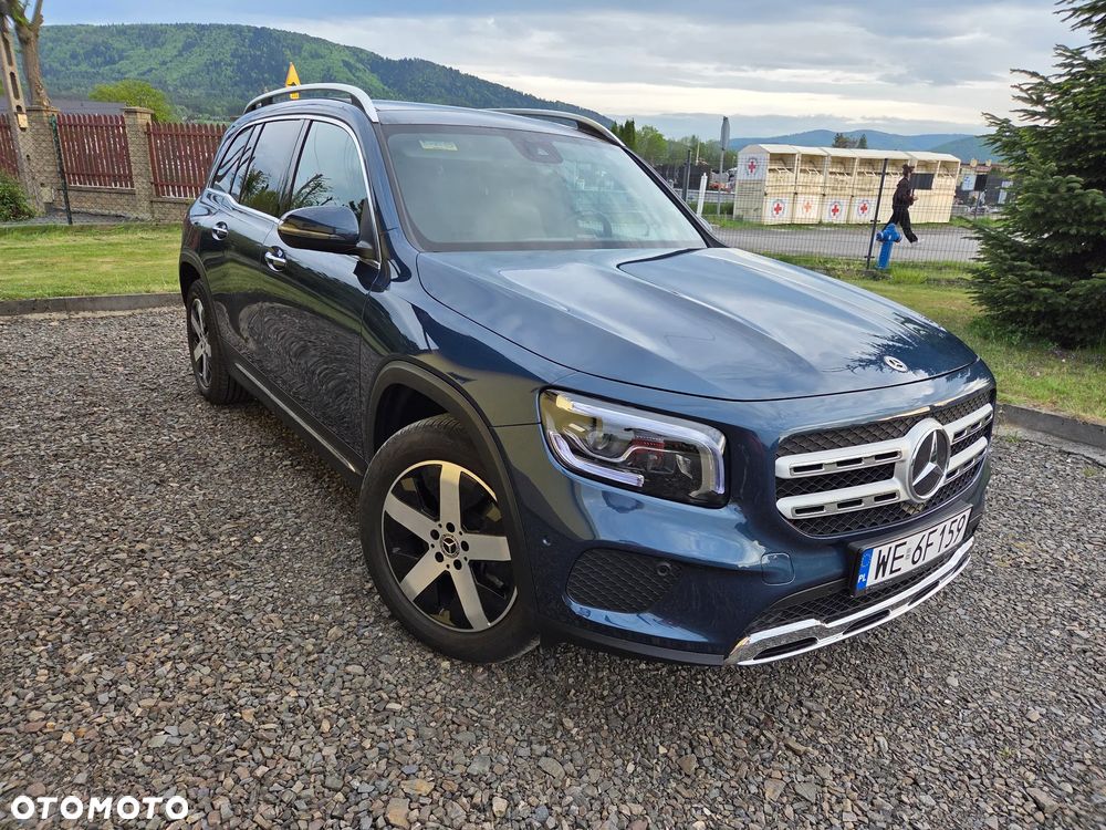Mercedes-Benz GLB - 11