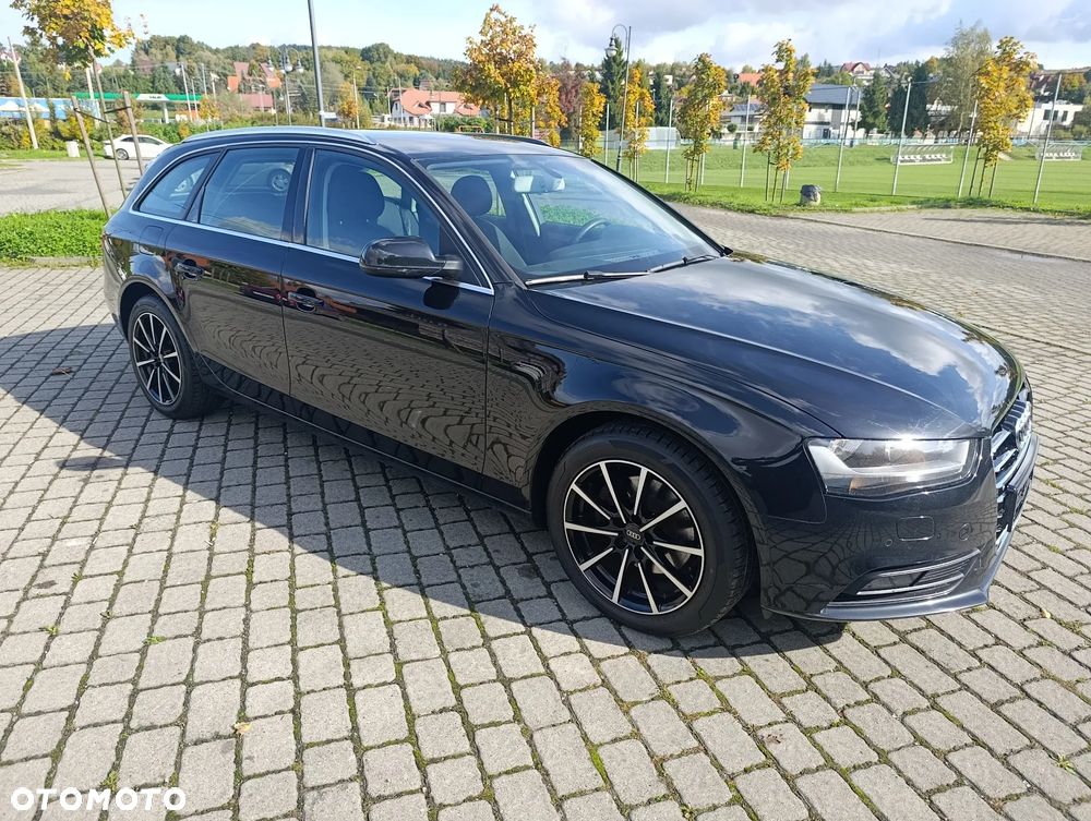Audi A4 Avant 2.0 TDI DPF Ambiente - 6
