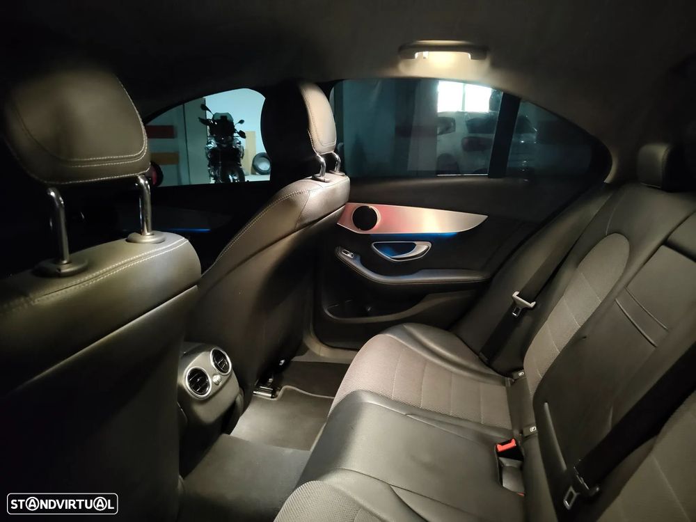 Mercedes-Benz C 350 - 21