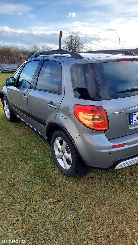 Suzuki SX4 1.6 GS / Premium 4WD - 3