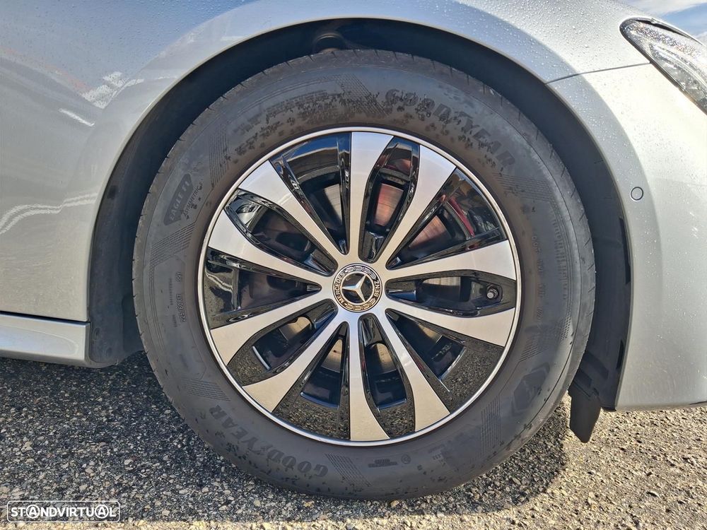 Mercedes-Benz E 220 d Avantgarde - 4