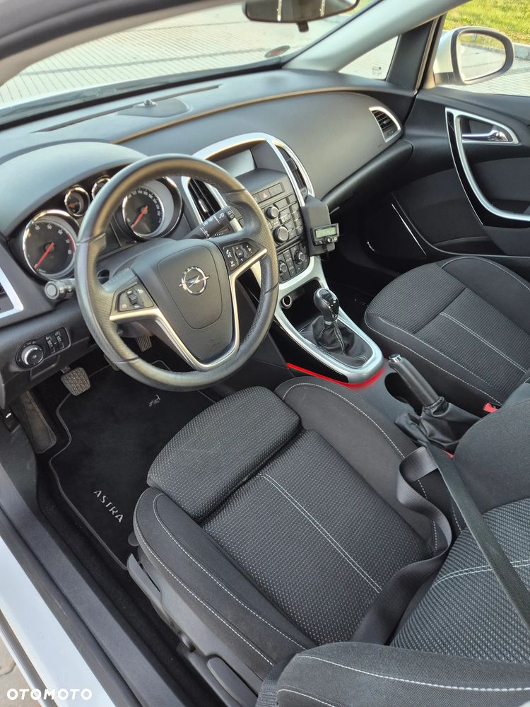Opel Astra - 8