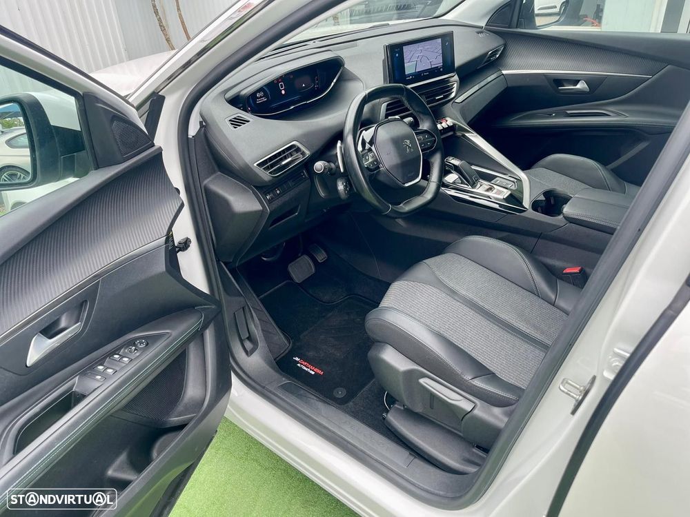 Peugeot 3008 1.5 BlueHDi Allure EAT8 - 14