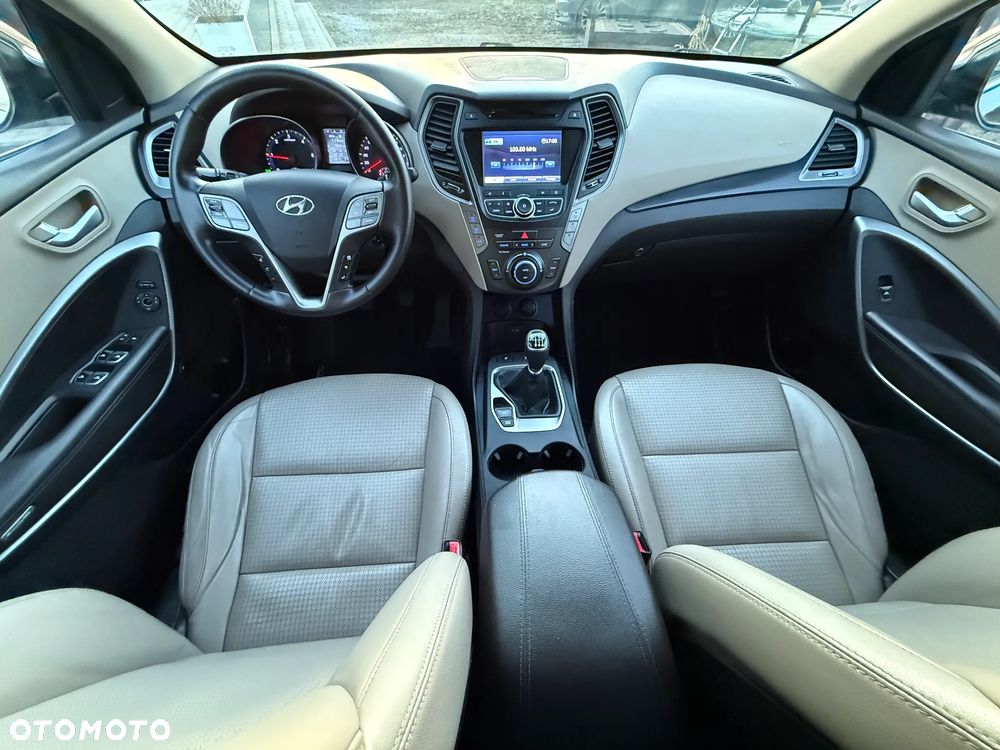 Hyundai Santa Fe - 30