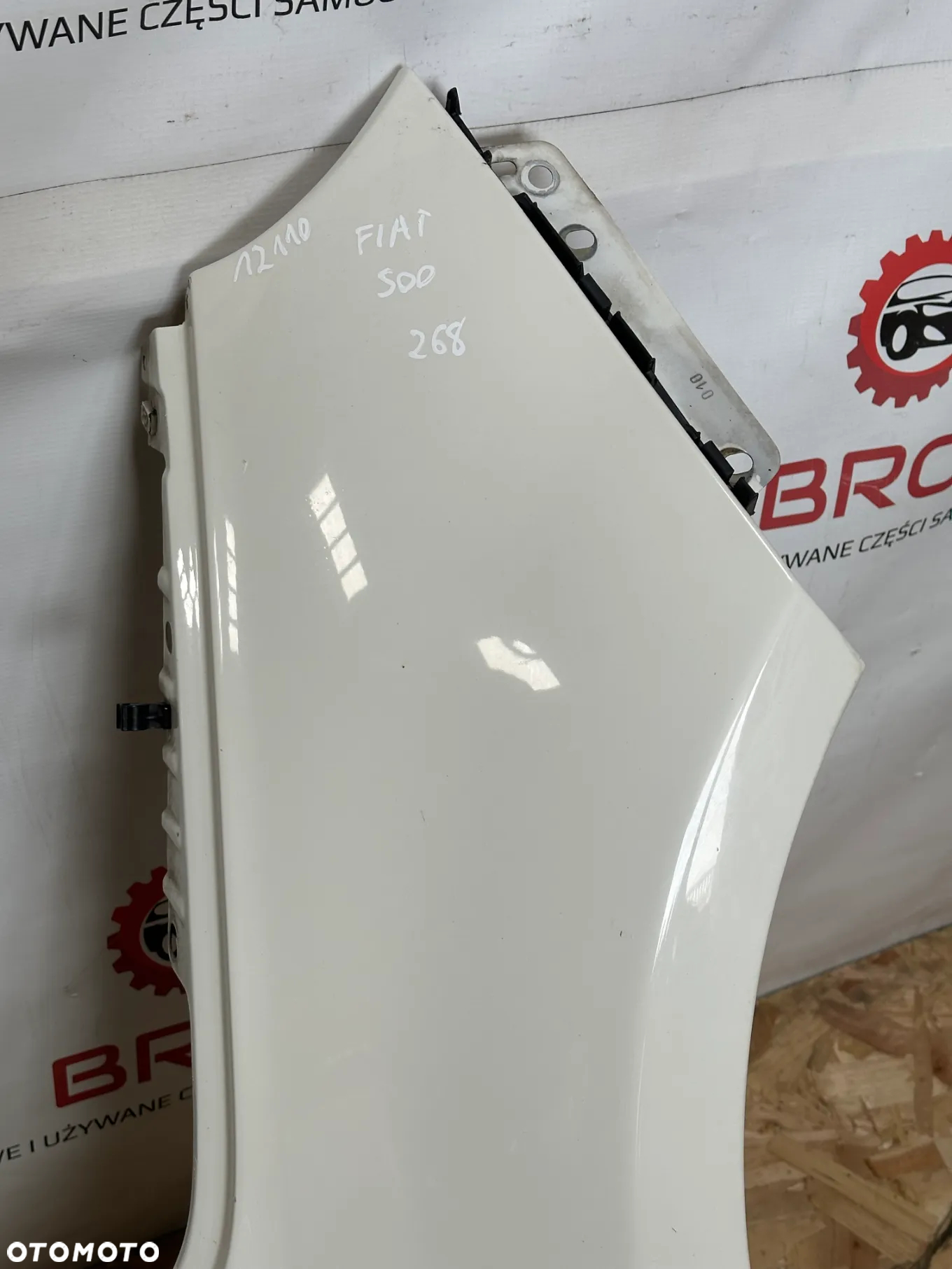 BŁOTNIK PRZEDNI PRAWY FIAT 500   268 - 2
