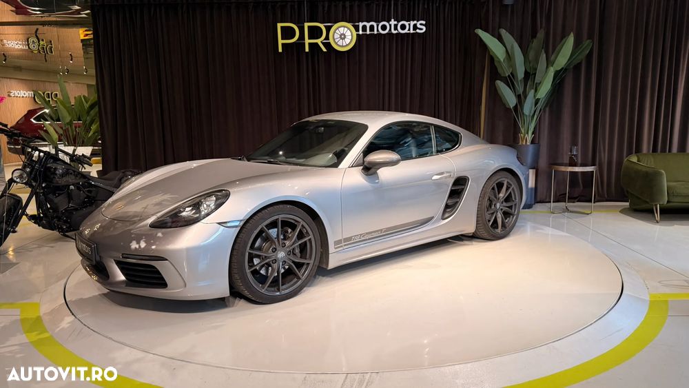 Porsche Cayman 718 T - 8