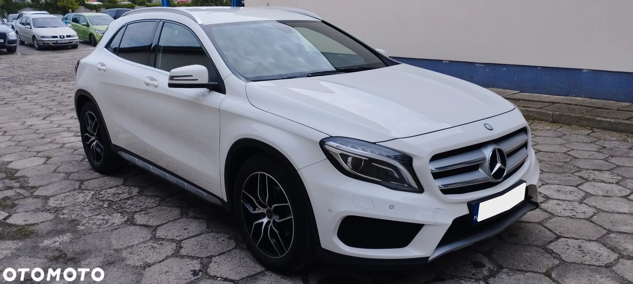 Mercedes-Benz GLA - 3