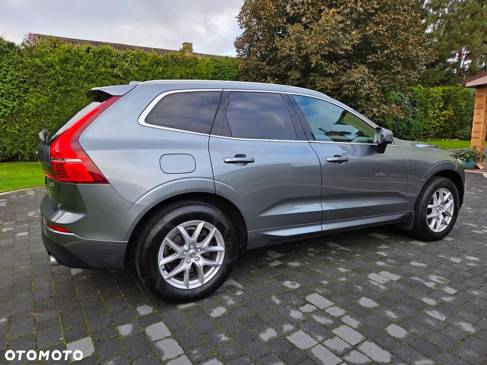 Volvo XC 60 D4 Momentum Pro - 10