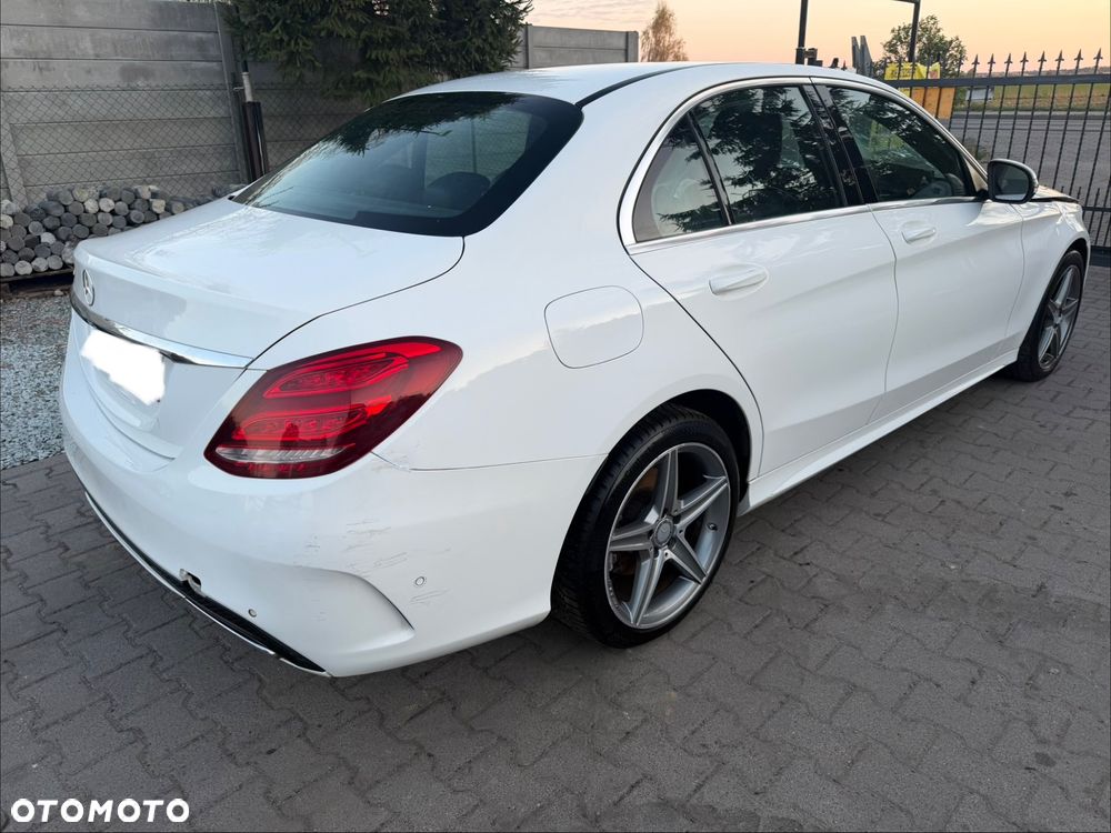 Mercedes-Benz Klasa C 220 d 4Matic 9G-TRONIC AMG Line - 6