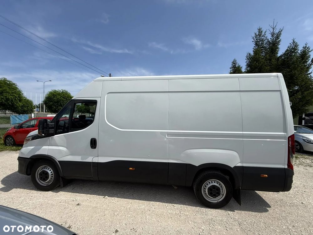 Iveco DAILY - 7