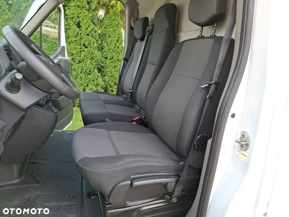 Renault Master 2.3 dci  136 KM L2H2 Salon PL - 17