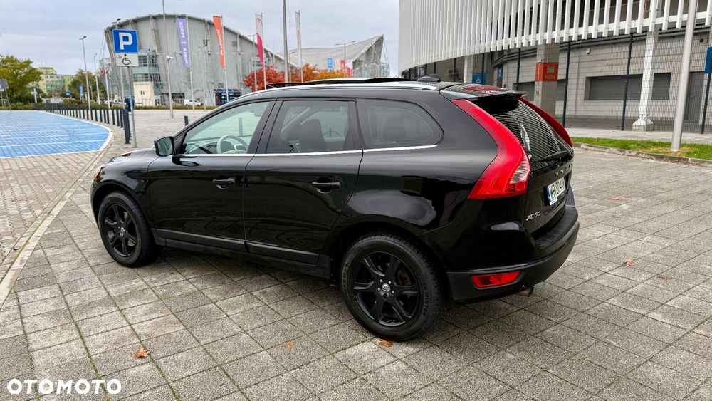 Volvo XC 60 D3 Momentum - 8