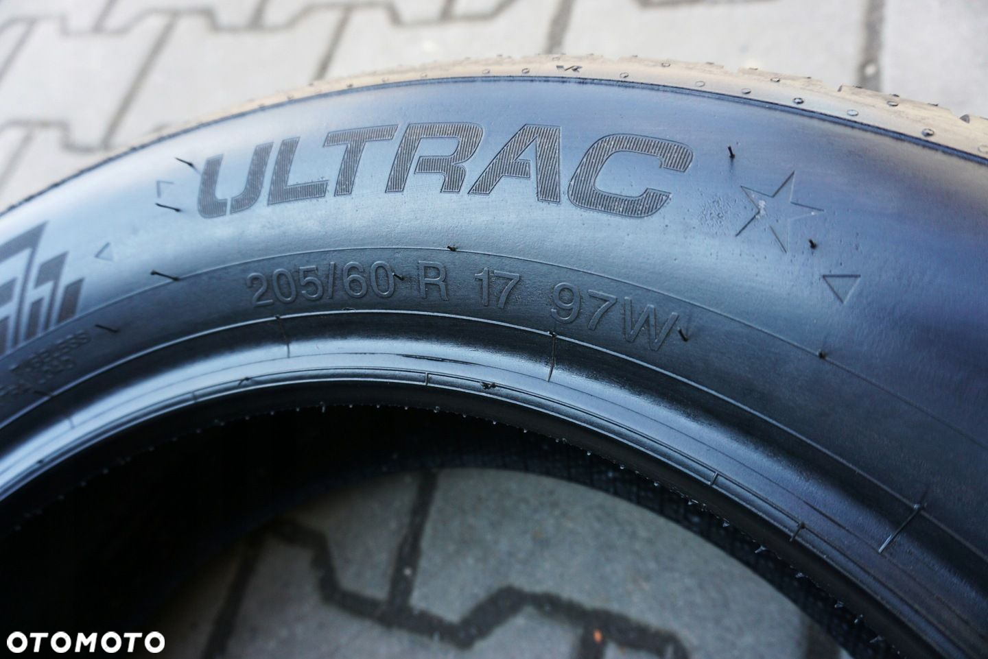 Vredestein Ultrac 205/60R17 97W L538 - 5