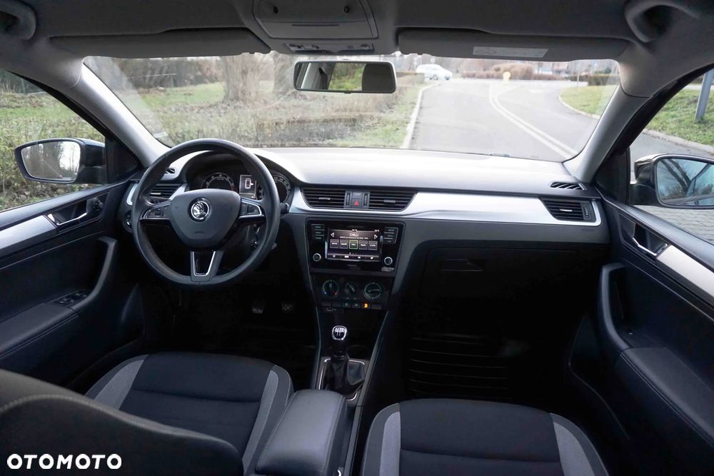 Skoda RAPID Spb 1.0 TSI Ambition - 17