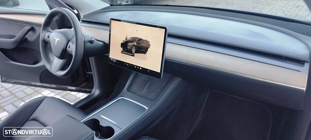 Tesla Model Y Tração Traseira - 18