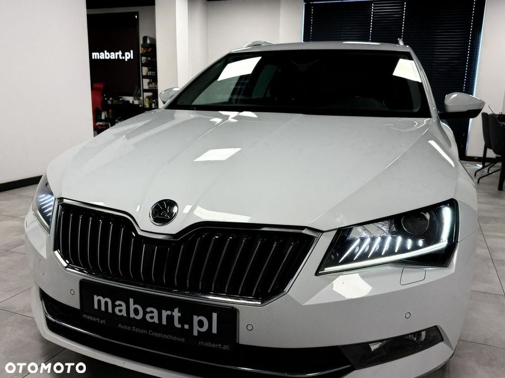 Skoda Superb 2.0 TDI DSG Sportline - 9