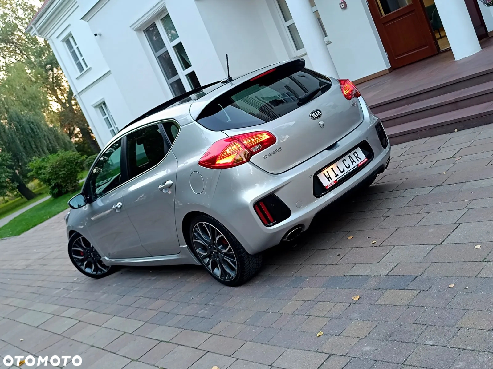 Kia Ceed Cee'd 1.6 T-GDI GT XL - 3