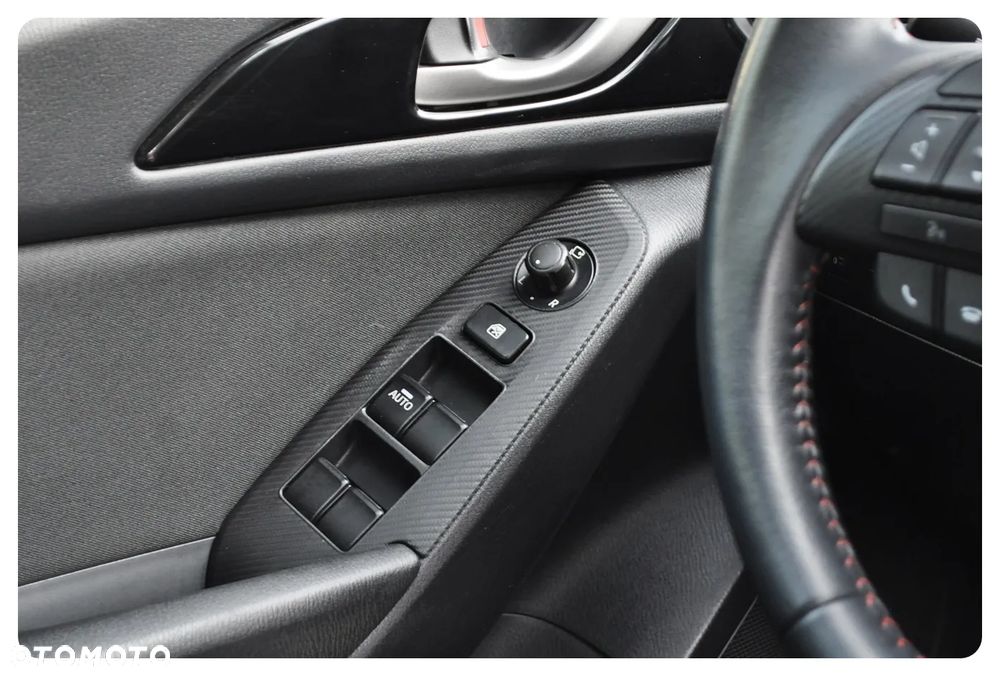 Mazda 3 SKYACTIV-G 120 Center-Line - 35