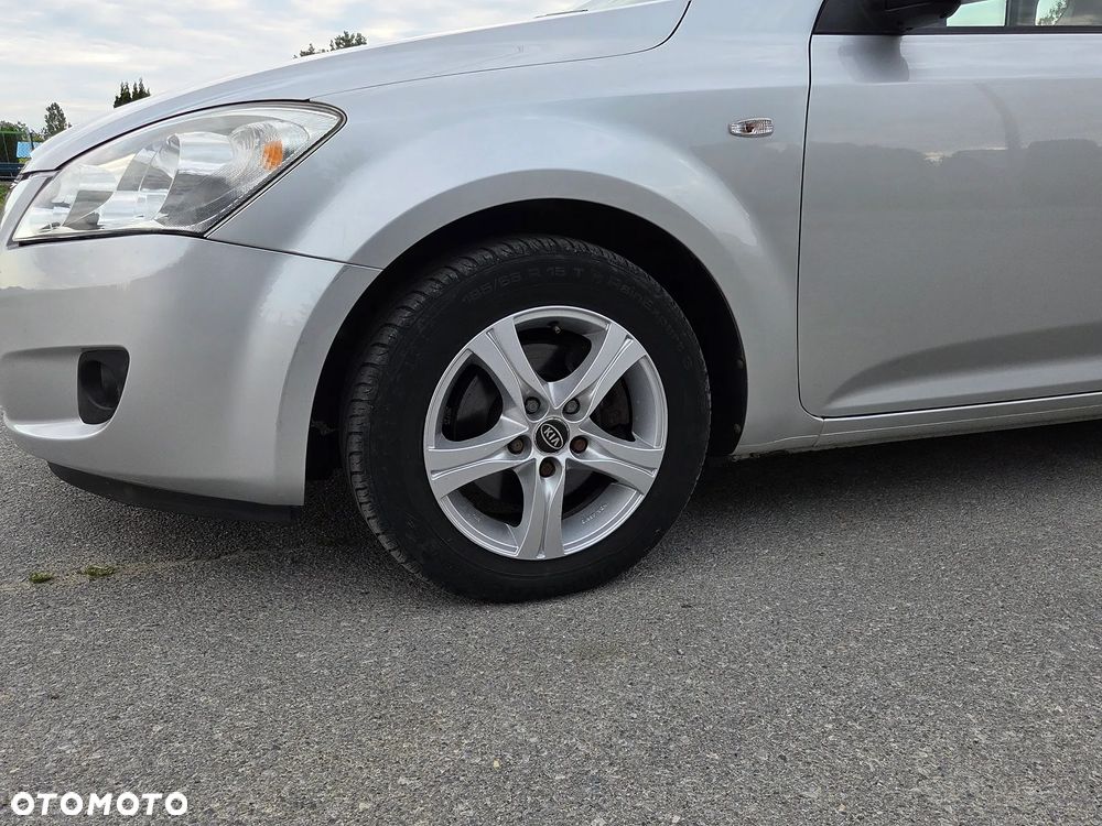 Kia Ceed 1.6 CVVT LX - 20