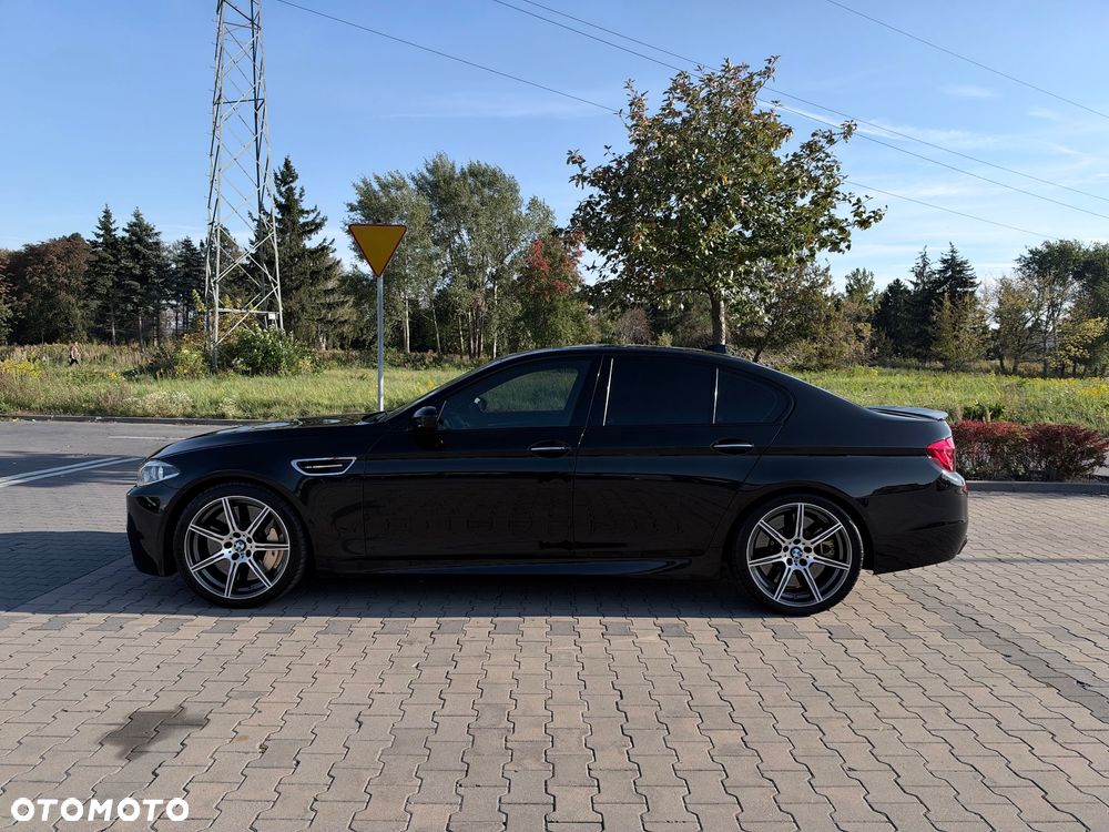 BMW M5 Standard - 5