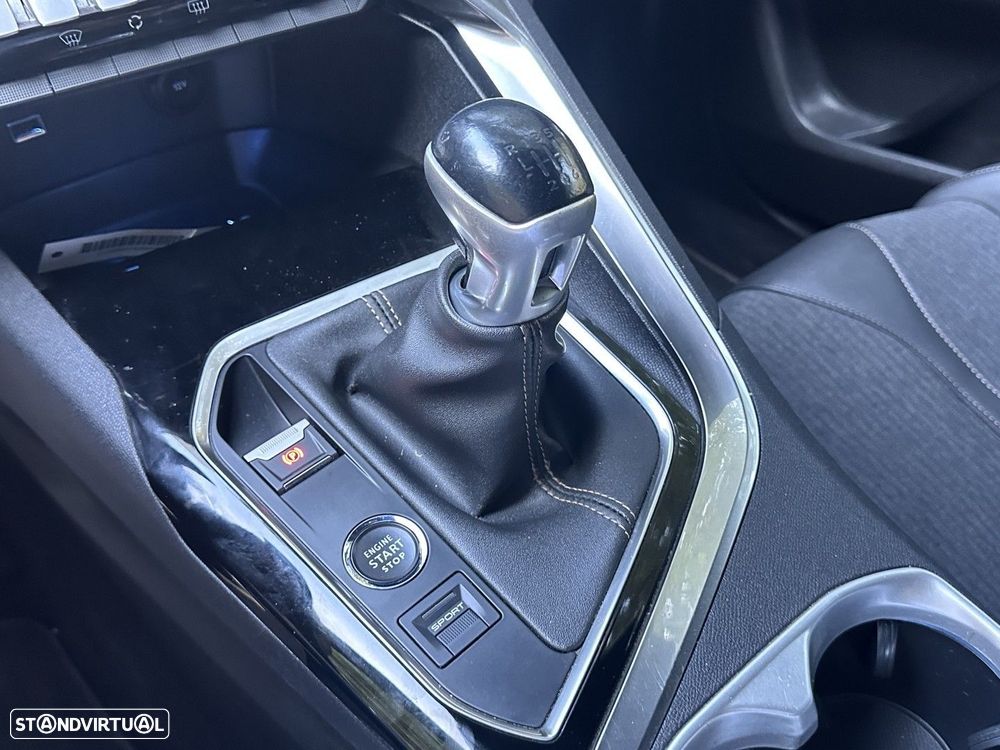 Peugeot 3008 1.5 BlueHDi GT Line - 19