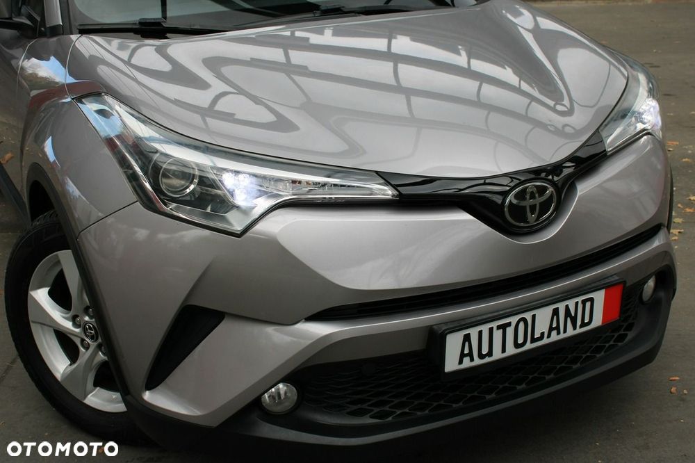 Toyota C-HR 1.2 T GPF Premium CVT 4x4 - 17
