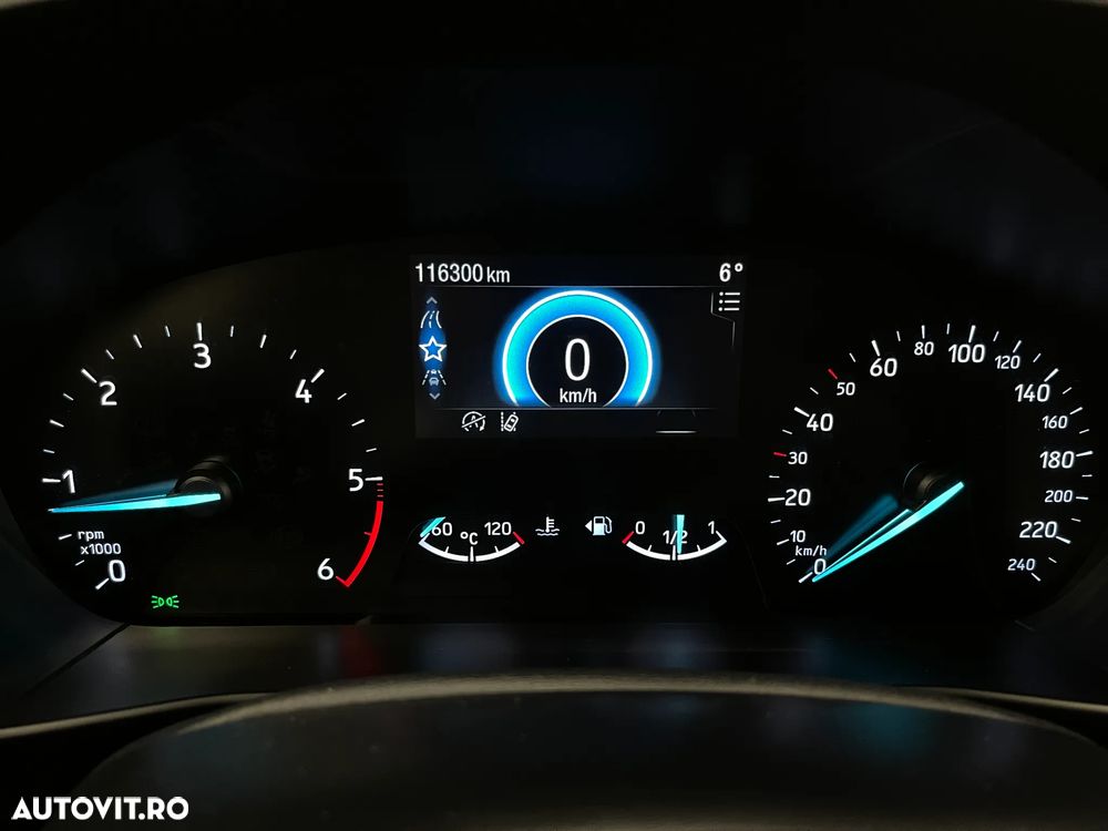 Ford Focus 1.5 EcoBlue Connected - 25