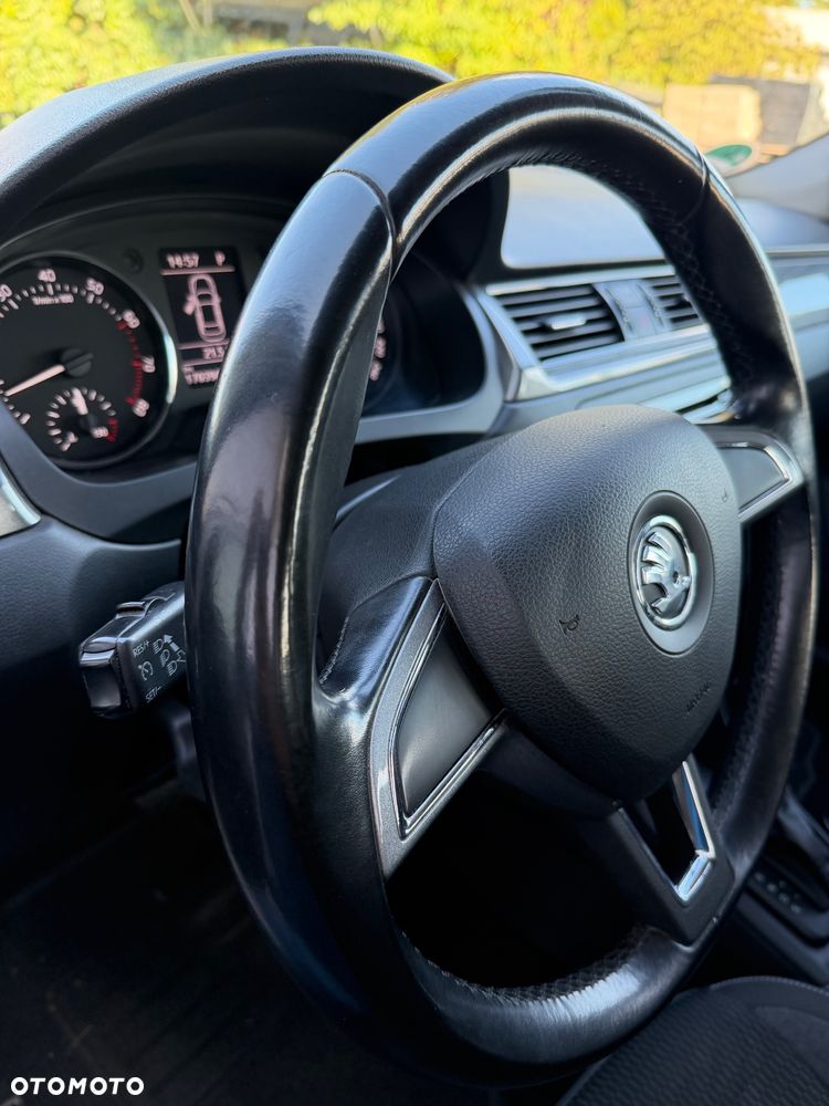 Skoda RAPID 1.4 TSI DSG Edition - 16
