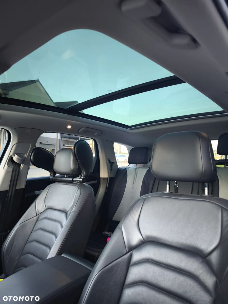 Volkswagen Touareg 3.0 V6 TDI 4Motion - 5