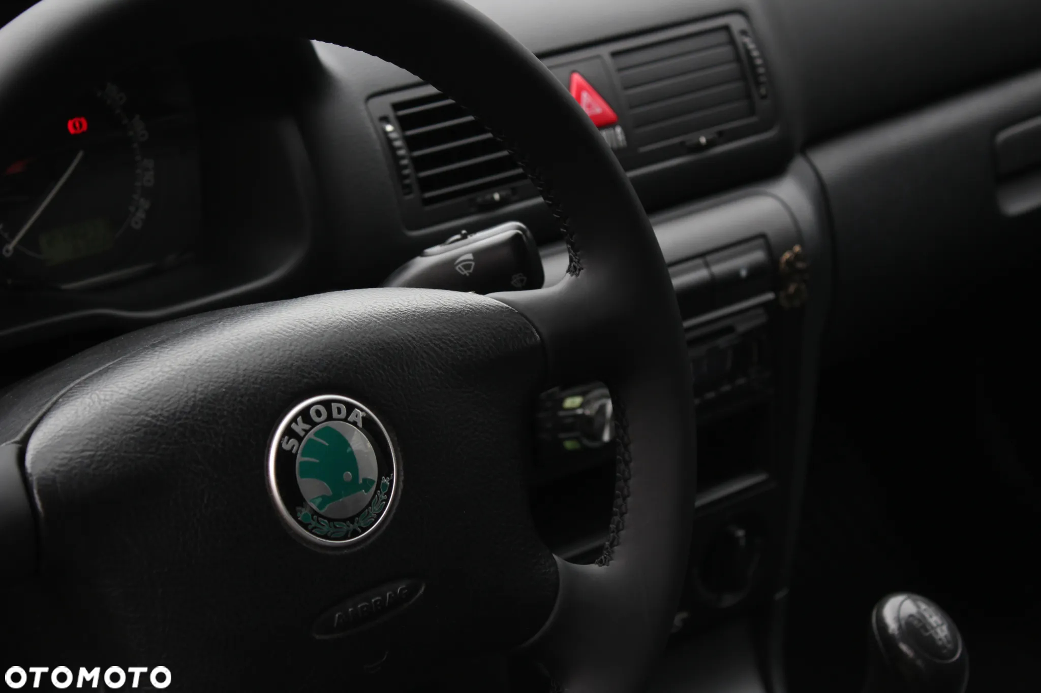Skoda Octavia 1.6 Tour - 28