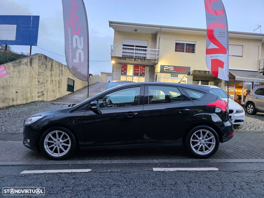 Ford Focus 1.5 EcoBlue S&S Aut. ACTIVE STYLE - 2