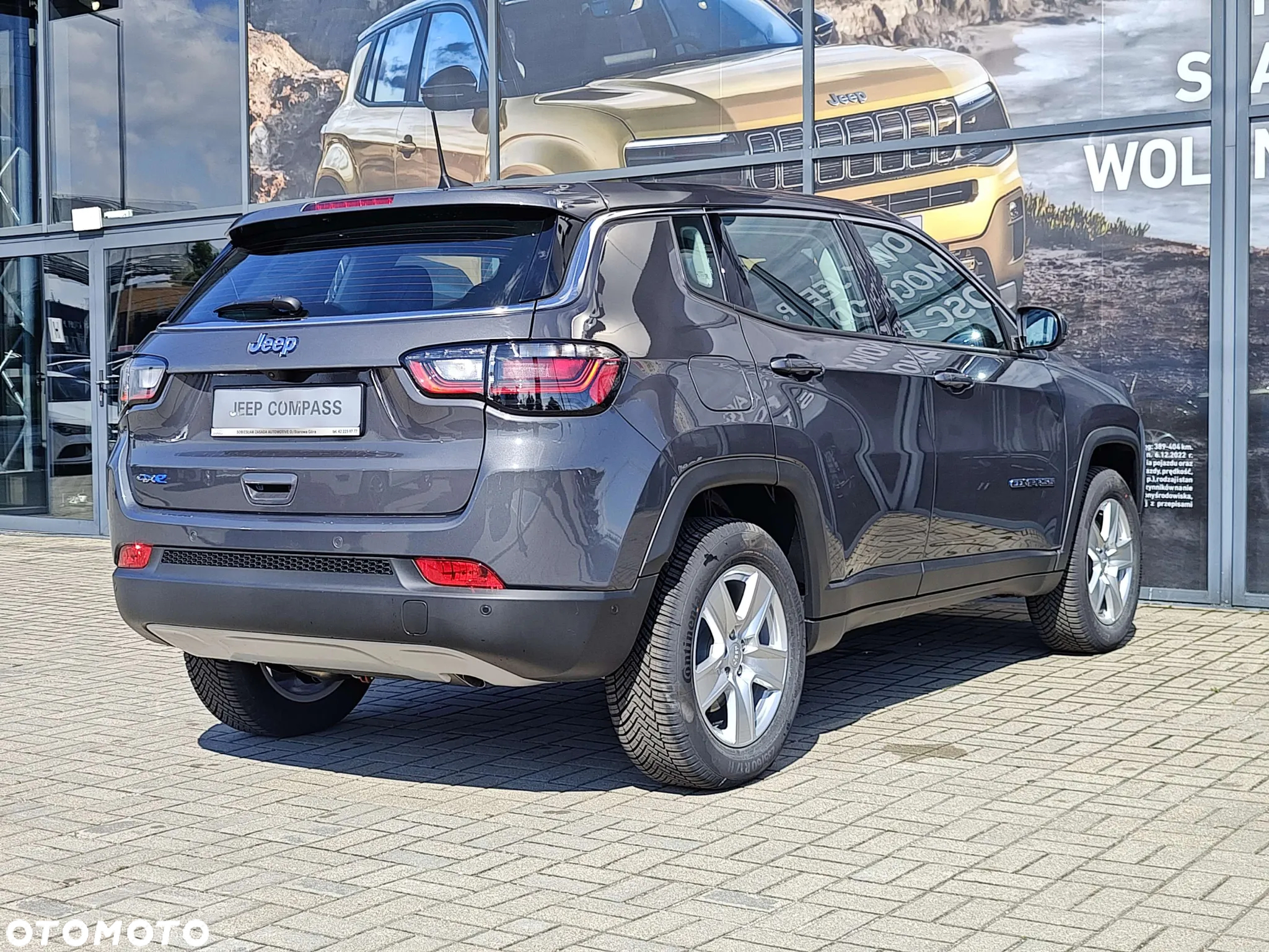 Jeep Compass - 4