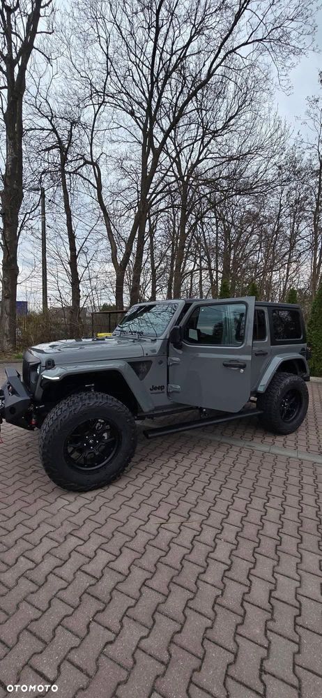 Jeep Wrangler - 2