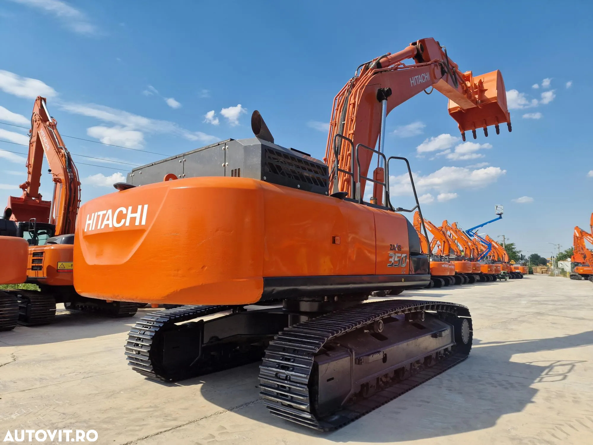 Hitachi ZX350-7, 2020, 9.420h, Cupa 2,2mc NOUA-94.900 Eur+Tva, Masa operationala 26,5t, Consum mediiu 14,1l/h, camera spate, camere laterale, inst picon, AC climatronic, Scaun operator pneumatic, lant 90% ok, STARE FOARTE BUNA, posibil leasing 5 ani-94900Eur - 3