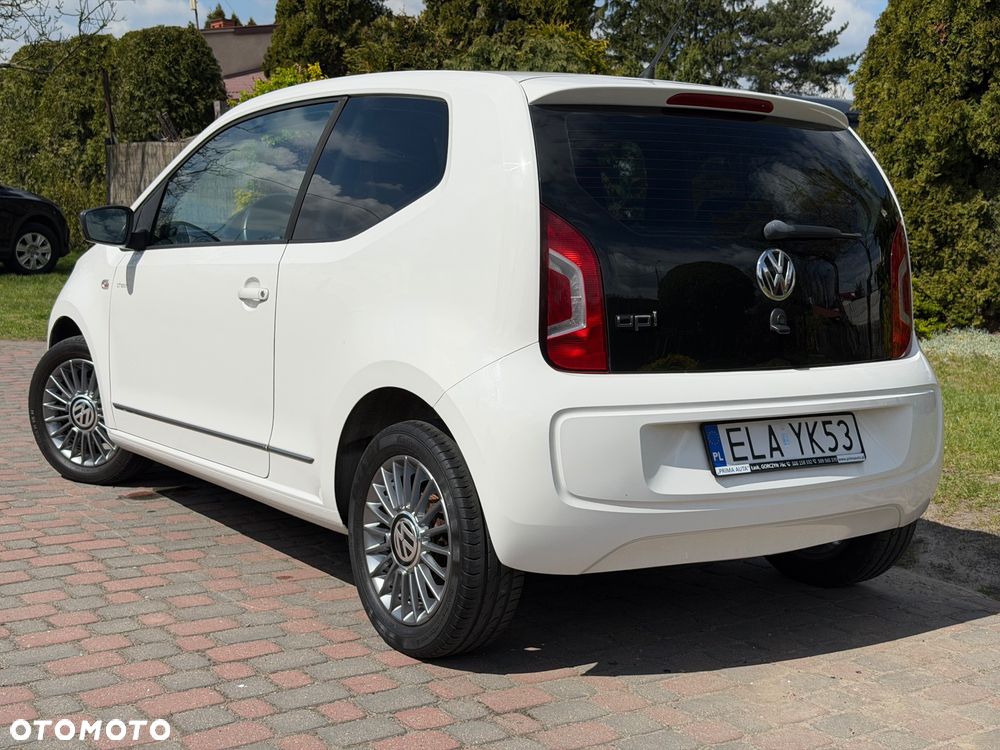 Volkswagen up! cheer - 15