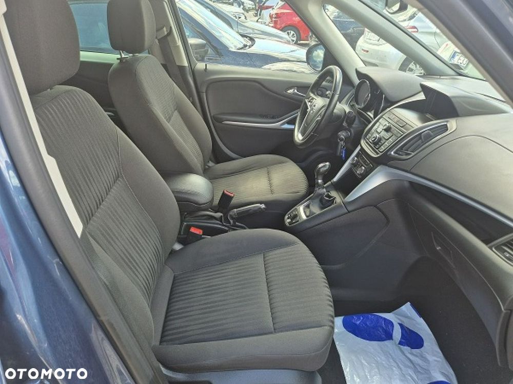 Opel Zafira - 19