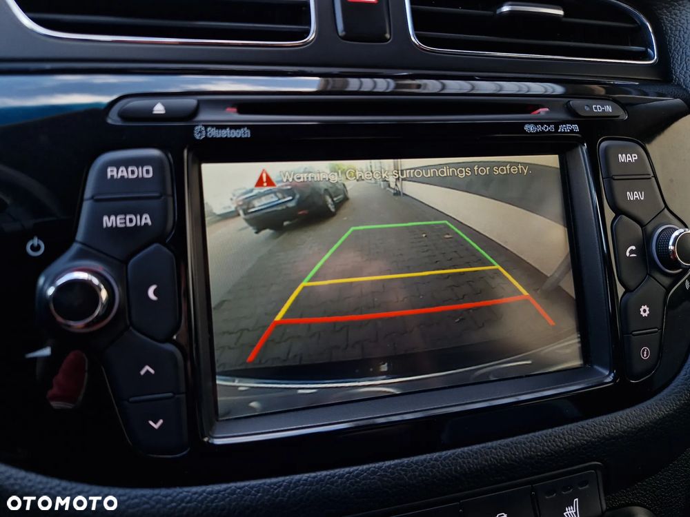 Kia Ceed 1.6 CRDi 128 Dream Team Edition - 20